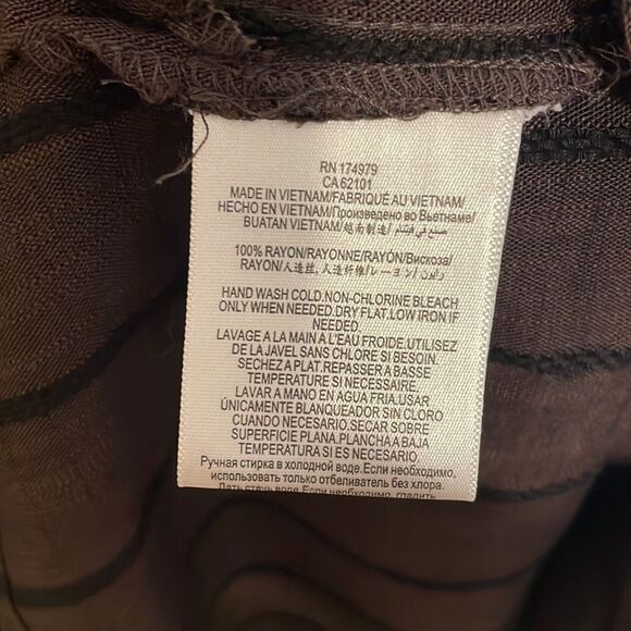 BCBGeneration Striped Puff Sleeve Top Size Small - Picture 7 of 9